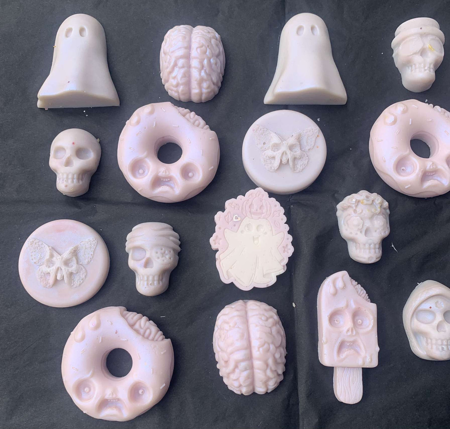 Halloween Zombie skulls  wax melts